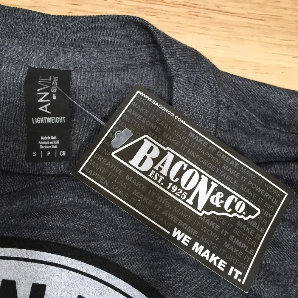 Anvil Mens T-Shirt Adventure Is Calling Me Graphic Small Gray Bacon & Co